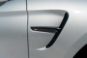 BMW M4 COMPETITION. M COMPETITION PACK. CARBON INT & EXT. HUD. HARMAN/KARDON AUDIO 37