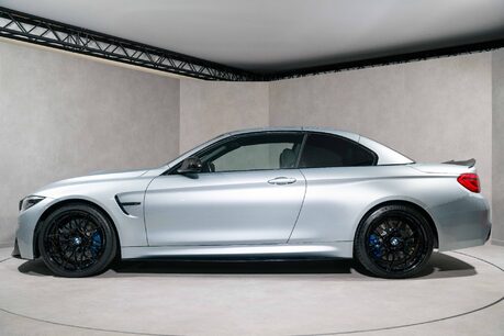 BMW M4 COMPETITION. M COMPETITION PACK. CARBON INT & EXT. HUD. HARMAN/KARDON AUDIO 7