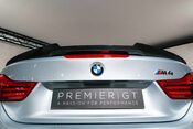 BMW M4 COMPETITION. M COMPETITION PACK. CARBON INT & EXT. HUD. HARMAN/KARDON AUDIO 29