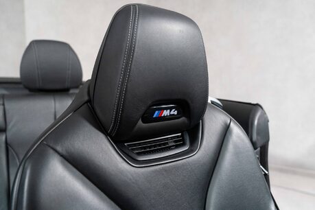 BMW M4 COMPETITION. M COMPETITION PACK. CARBON INT & EXT. HUD. HARMAN/KARDON AUDIO 14