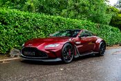 Aston Martin Vantage V12. 1 OF 333. OVER £45K IN OPTIONS. LIGHTWEIGHT PACKAGE. LIVERY PACKAGE. 2