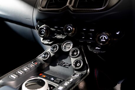 Aston Martin Vantage V12. 1 OF 333. OVER £45K IN OPTIONS. LIGHTWEIGHT PACKAGE. LIVERY PACKAGE. 39