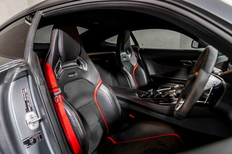 Mercedes-Benz Amg GT S EDITION 1. 1 OF 375. AERODYNAMIC PACKAGE. CARBON ROOF. 11