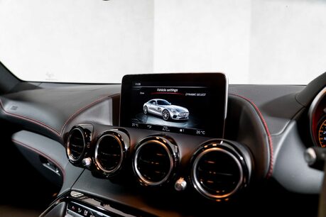 Mercedes-Benz Amg GT S EDITION 1. 1 OF 375. AERODYNAMIC PACKAGE. CARBON ROOF. 26