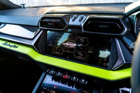 Lamborghini Urus SE. VAT Q. NEARLY £70K IN OPTIONS. AD PERSONAM EXTERIOR & INTERIOR. PPF 13