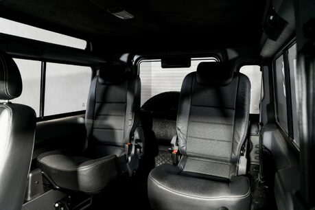 Land Rover Defender 90 TD XS STATION WAGON. COMPREHENSIVE LSH. VB AIR SUSPENSION. KHAN WHEELS. 17