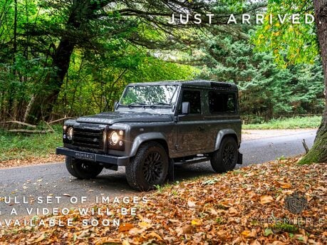 Land Rover Defender 90 TD XS STATION WAGON. COMPREHENSIVE LSH. VB AIR SUSPENSION. KHAN WHEELS.