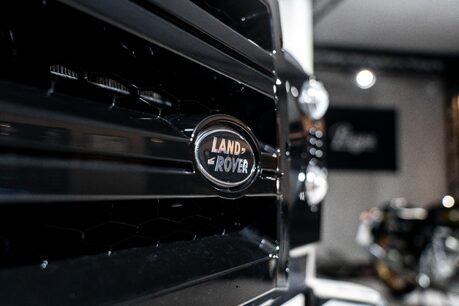 Land Rover Defender 90 TD XS STATION WAGON. COMPREHENSIVE LSH. VB AIR SUSPENSION. KHAN WHEELS. 36