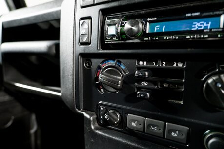 Land Rover Defender 90 TD XS STATION WAGON. COMPREHENSIVE LSH. VB AIR SUSPENSION. KHAN WHEELS. 27