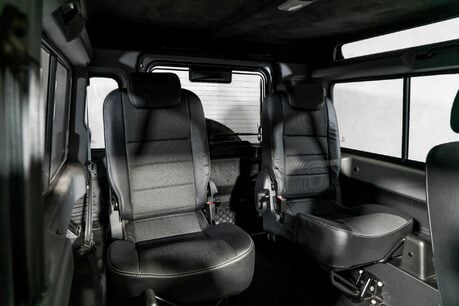 Land Rover Defender 90 TD XS STATION WAGON. COMPREHENSIVE LSH. VB AIR SUSPENSION. KHAN WHEELS. 16