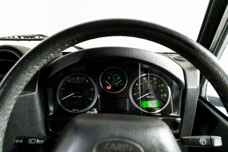 Land Rover Defender 90 TD XS STATION WAGON. COMPREHENSIVE LSH. VB AIR SUSPENSION. KHAN WHEELS. 18