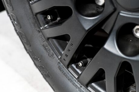 Land Rover Defender 90 TD XS STATION WAGON. COMPREHENSIVE LSH. VB AIR SUSPENSION. KHAN WHEELS. 10