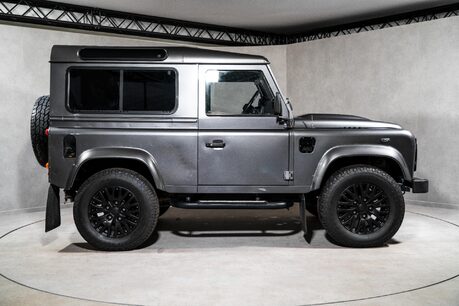 Land Rover Defender 90 TD XS STATION WAGON. COMPREHENSIVE LSH. VB AIR SUSPENSION. KHAN WHEELS. 7