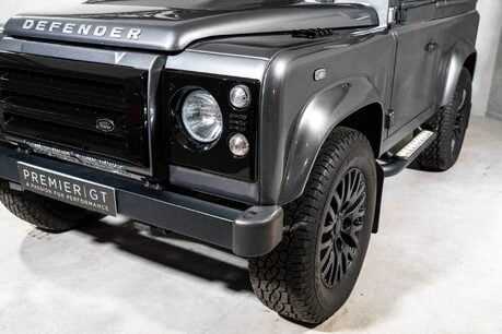 Land Rover Defender 90 TD XS STATION WAGON. COMPREHENSIVE LSH. VB AIR SUSPENSION. KHAN WHEELS. 33