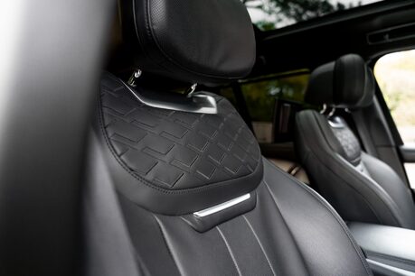 Land Rover Range Rover SV. HUGE SPEC. REAR SEAT ENTERTAINMENT. CERAMIC INTERIOR FINISHERS. 23S. 14