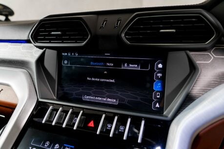 Lamborghini Urus V8. LAMBO WARRANTY UNTIL NOV. ADAS PACK. HEATED, COOLED & MASSAGE SEATS. 37