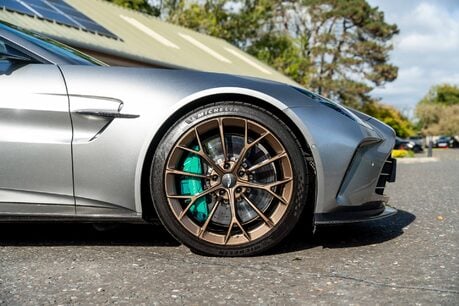 Aston Martin Vantage V8. MASSIVE SPEC. OVER £60K IN OPTIONS. DUOTONE INTERIOR. CERAMICS. B&O. 3
