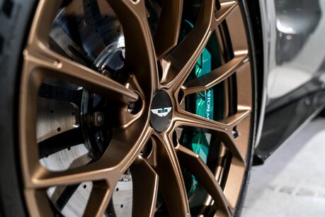 Aston Martin Vantage V8. NOW SOLD. SIMILAR REQUIRED. PLEASE CALL 01903 254800. 13