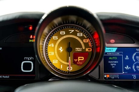 Ferrari 812 Superfast HUGE SPECIFICATION. CARBON FIBRE ENGINE COVERS. CARBON INT & EXT. LIFT. 24