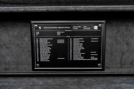 Ferrari 812 Superfast HUGE SPECIFICATION. CARBON FIBRE ENGINE COVERS. CARBON INT & EXT. LIFT. 25