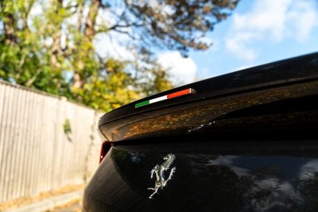 Ferrari 812 Superfast HUGE SPECIFICATION. CARBON FIBRE ENGINE COVERS. CARBON INT & EXT. LIFT. 8