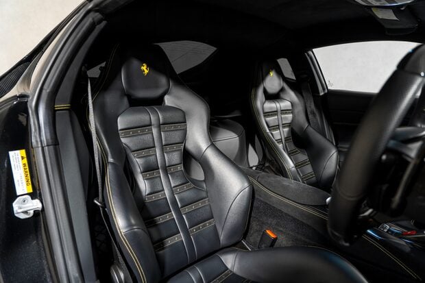 Ferrari 812 Superfast HUGE SPECIFICATION. CARBON FIBRE ENGINE COVERS. CARBON INT & EXT. LIFT. 2