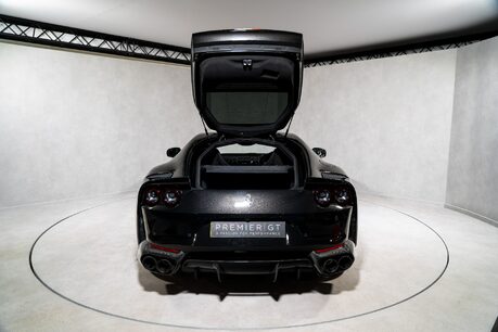 Ferrari 812 Superfast HUGE SPECIFICATION. CARBON FIBRE ENGINE COVERS. CARBON INT & EXT. LIFT. 64