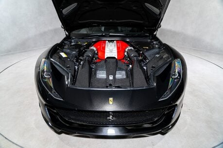 Ferrari 812 Superfast HUGE SPECIFICATION. CARBON FIBRE ENGINE COVERS. CARBON INT & EXT. LIFT. 40