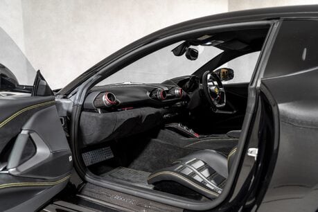 Ferrari 812 Superfast HUGE SPECIFICATION. CARBON FIBRE ENGINE COVERS. CARBON INT & EXT. LIFT. 13