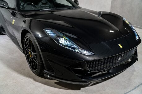 Ferrari 812 Superfast HUGE SPECIFICATION. CARBON FIBRE ENGINE COVERS. CARBON INT & EXT. LIFT. 36