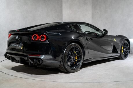 Ferrari 812 Superfast HUGE SPECIFICATION. CARBON FIBRE ENGINE COVERS. CARBON INT & EXT. LIFT. 4