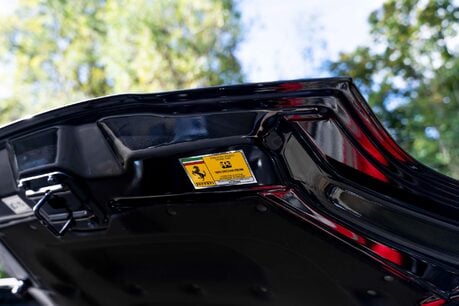 Ferrari 812 Superfast HUGE SPECIFICATION. CARBON FIBRE ENGINE COVERS. CARBON INT & EXT. LIFT. 30