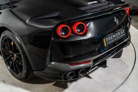 Ferrari 812 Superfast HUGE SPECIFICATION. CARBON FIBRE ENGINE COVERS. CARBON INT & EXT. LIFT. 39
