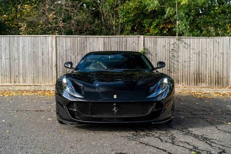 Ferrari 812 Superfast HUGE SPECIFICATION. CARBON FIBRE ENGINE COVERS. CARBON INT & EXT. LIFT. 2