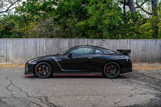Nissan GT-R NISMO. UK SUPPLIED. EXTREMELY RARE EXAMPLE. GREAT SERVICE HISTORY. 4