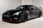 Nissan GT-R NISMO. UK SUPPLIED. EXTREMELY RARE EXAMPLE. COMPREHENSIVE SERVICE HISTORY. 3