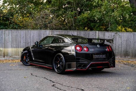 Nissan GT-R NISMO. UK SUPPLIED. EXTREMELY RARE EXAMPLE. GREAT SERVICE HISTORY. 3