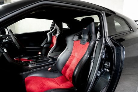 Nissan GT-R NISMO. UK SUPPLIED. EXTREMELY RARE EXAMPLE. COMPREHENSIVE SERVICE HISTORY. 16