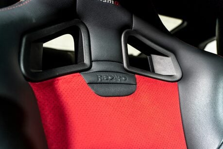 Nissan GT-R NISMO. UK SUPPLIED. EXTREMELY RARE EXAMPLE. COMPREHENSIVE SERVICE HISTORY. 19