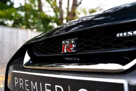 Nissan GT-R NISMO. UK SUPPLIED. EXTREMELY RARE EXAMPLE. GREAT SERVICE HISTORY. 6