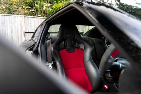 Nissan GT-R NISMO. UK SUPPLIED. EXTREMELY RARE EXAMPLE. GREAT SERVICE HISTORY. 17