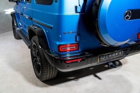 Mercedes-Benz G Series G 450 D AMG LINE PREMIUM PLUS. NIGHT PACKAGE. SLIDING SUNROOF. BURMESTER. 54