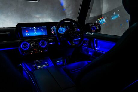 Mercedes-Benz G Series G 450 D AMG LINE PREMIUM PLUS. NIGHT PACKAGE. SLIDING SUNROOF. BURMESTER. 17