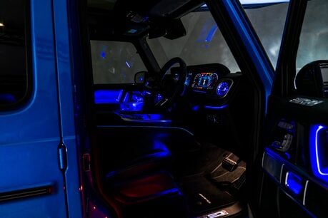 Mercedes-Benz G Series G 450 D AMG LINE PREMIUM PLUS. NIGHT PACKAGE. SLIDING SUNROOF. BURMESTER. 18