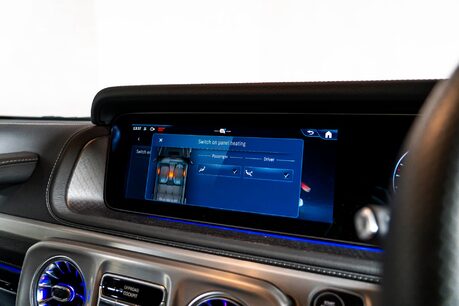 Mercedes-Benz G Series G 450 D AMG LINE PREMIUM PLUS. NIGHT PACKAGE. SLIDING SUNROOF. BURMESTER. 40