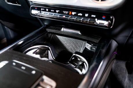 Mercedes-Benz G Series G 450 D AMG LINE PREMIUM PLUS. NIGHT PACKAGE. SLIDING SUNROOF. BURMESTER. 27