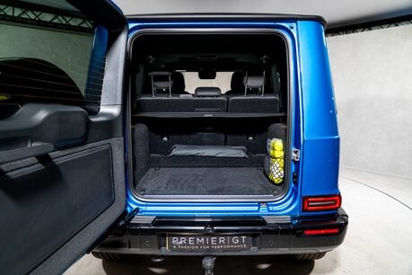 Mercedes-Benz G Series G 450 D AMG LINE PREMIUM PLUS. NIGHT PACKAGE. SLIDING SUNROOF. BURMESTER. 64