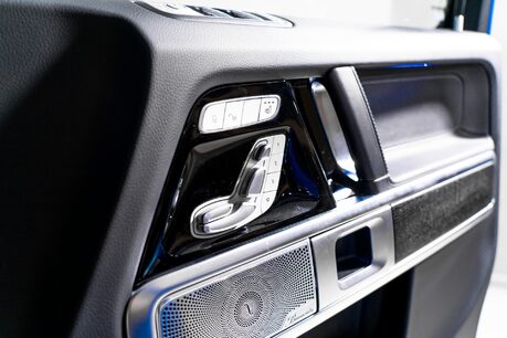 Mercedes-Benz G Series G 450 D AMG LINE PREMIUM PLUS. NIGHT PACKAGE. SLIDING SUNROOF. BURMESTER. 43