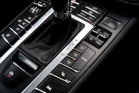 Porsche Macan GTS PDK. WARRANTY. EXCELLENT PSH. SPORT DESIGN PACKAGE. SPORTS EXHAUST. 19