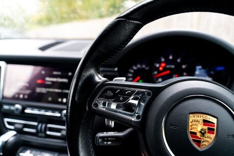 Porsche Macan GTS PDK. WARRANTY. EXCELLENT PSH. SPORT DESIGN PACKAGE. SPORTS EXHAUST. 14